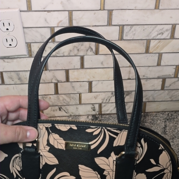 Kate Spade Laurel Way Reiley Gardenia Dome Satchel Bag Crossbody Bag - Picture 9 of 9